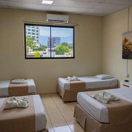 Hotel La Capilla - Suites & Apartments San Benito Сан Салвадор Екстериор снимка