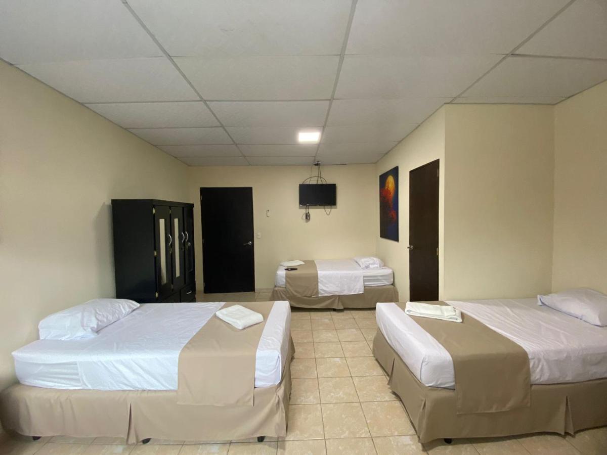 Hotel La Capilla - Suites & Apartments San Benito Сан Салвадор Екстериор снимка