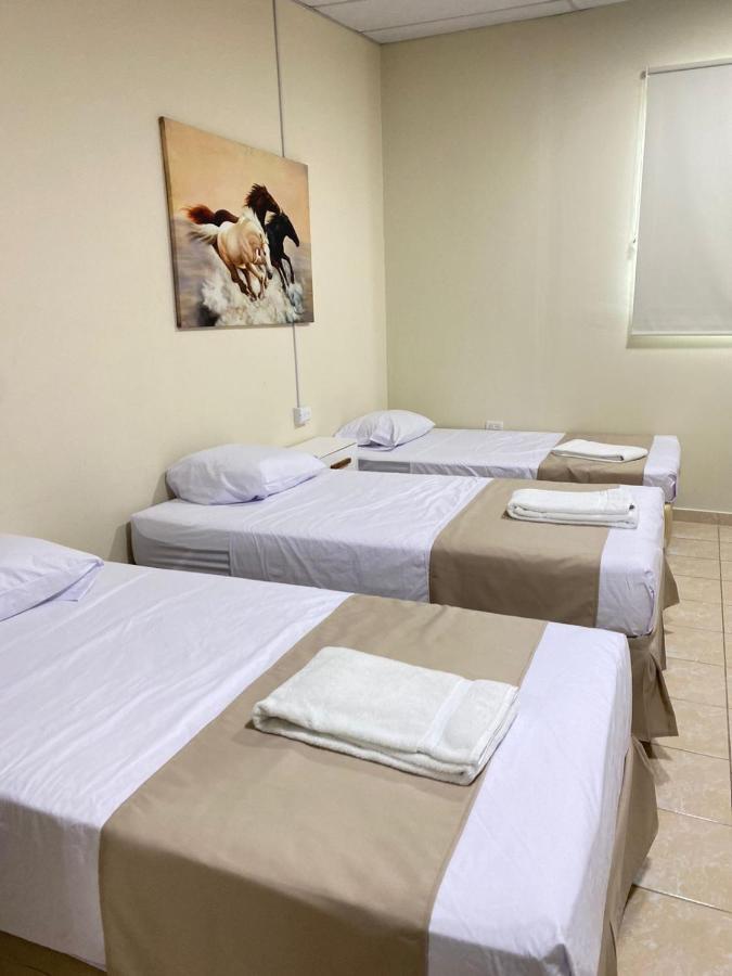 Hotel La Capilla - Suites & Apartments San Benito Сан Салвадор Екстериор снимка