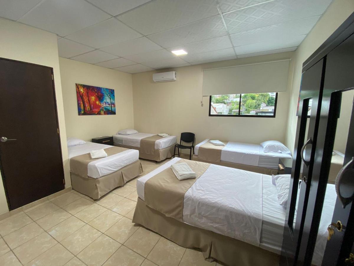 Hotel La Capilla - Suites & Apartments San Benito Сан Салвадор Екстериор снимка