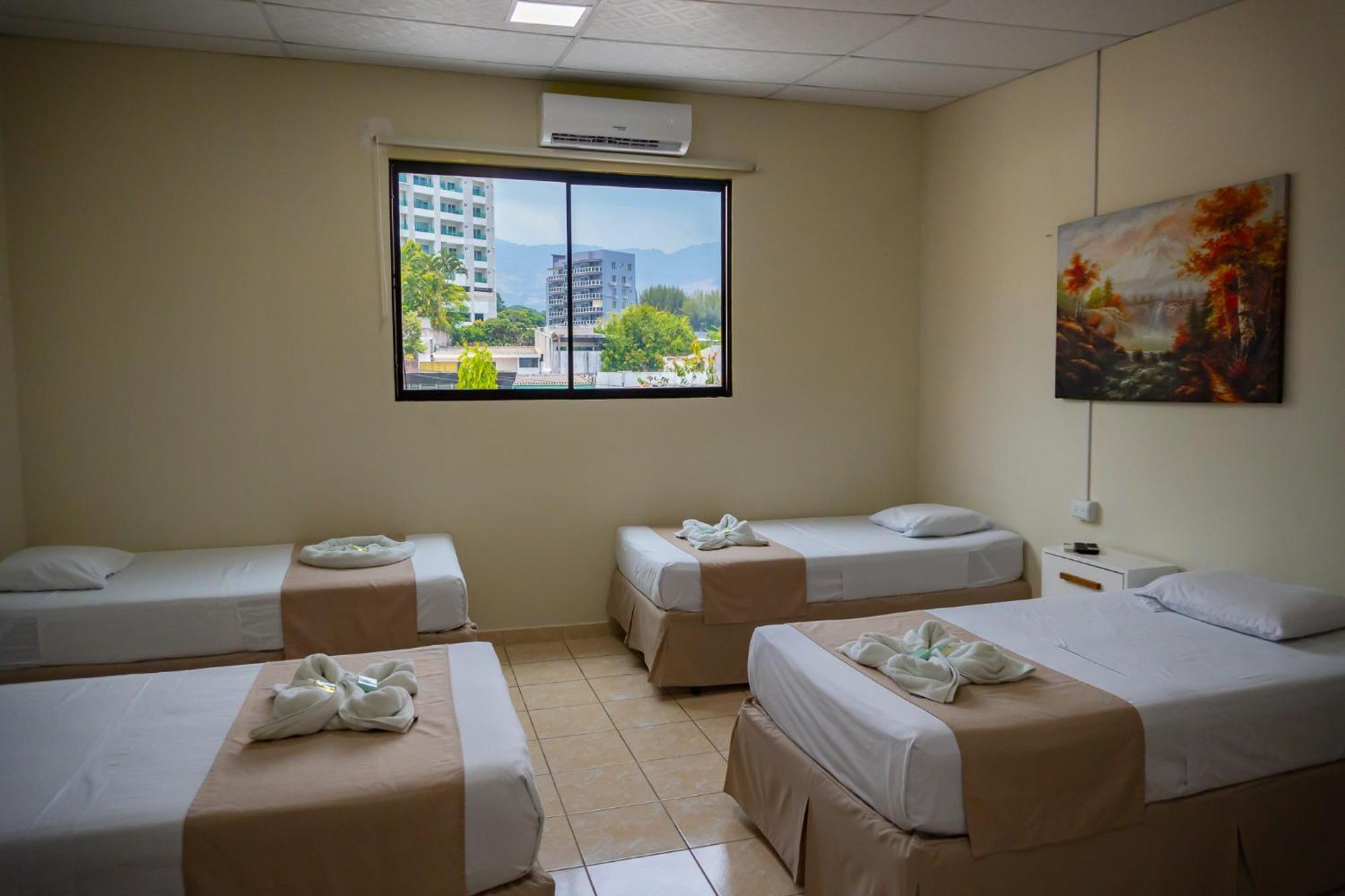 Hotel La Capilla - Suites & Apartments San Benito Сан Салвадор Екстериор снимка