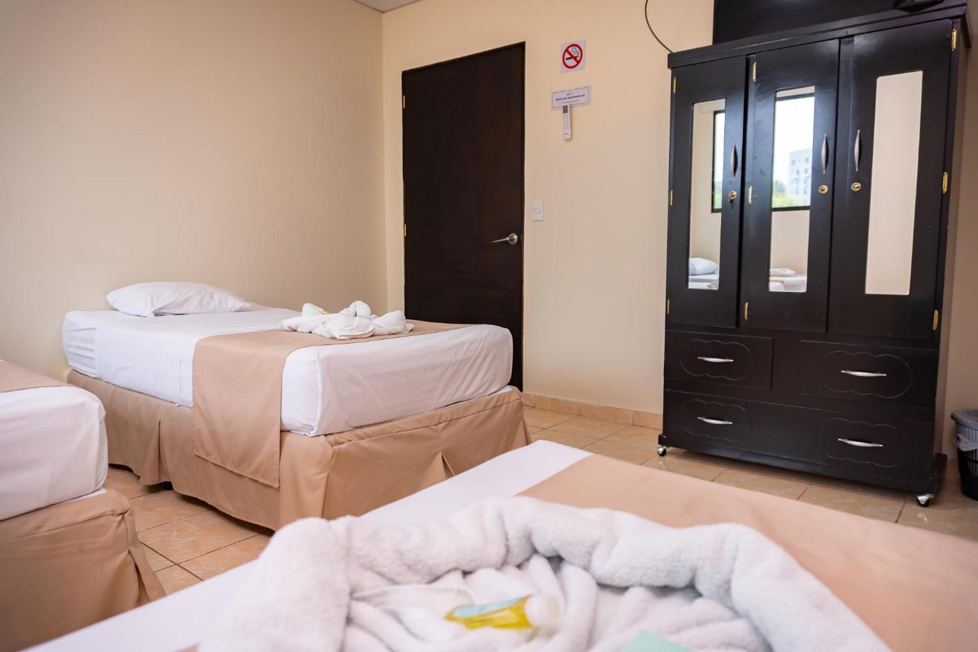 Hotel La Capilla - Suites & Apartments San Benito Сан Салвадор Екстериор снимка
